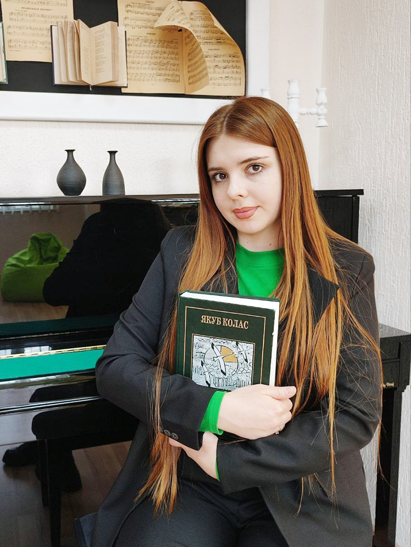 Иванова Виктория - «Читатель месяца»!